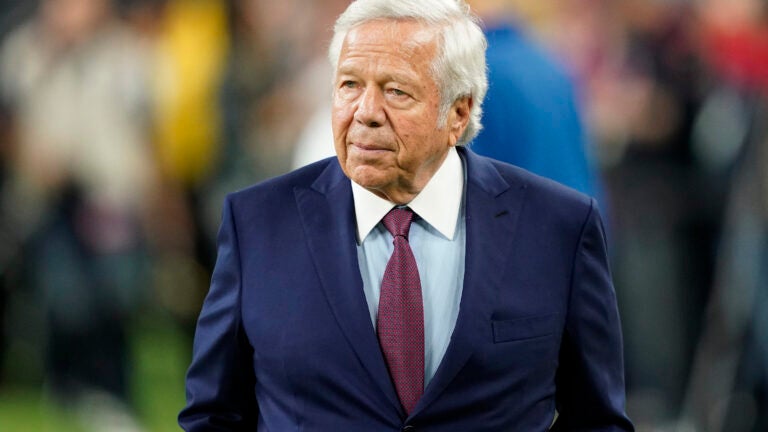 Florida decision likely clears Patriots owner Robert Kraft of solicitation