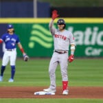 Red Sox beat Blue Jays