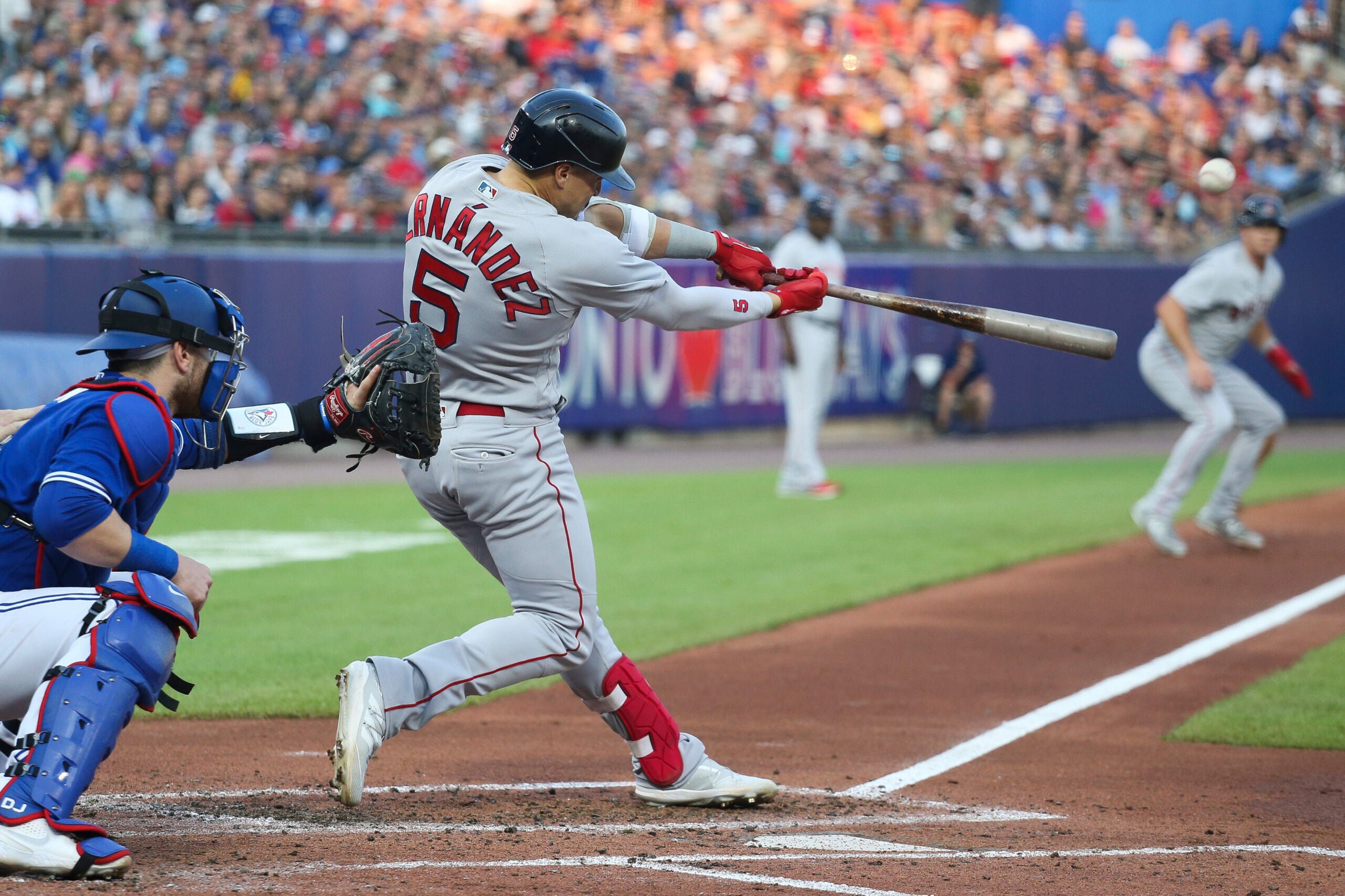 Springer hits leadoff single in debut as Blue Jays beat Phillies in