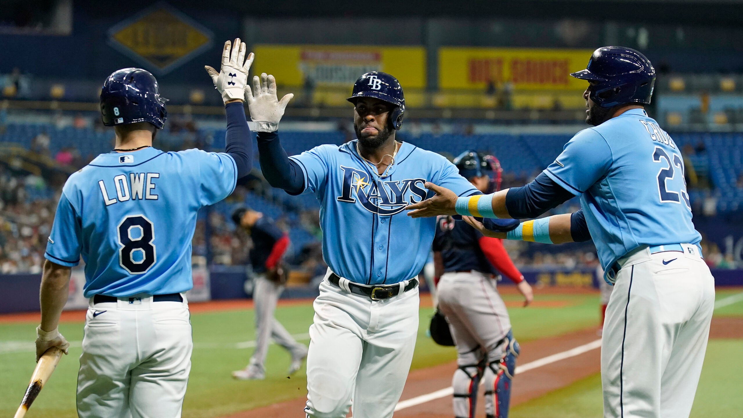 Marwin Gonzalez homers in loss to Rays 