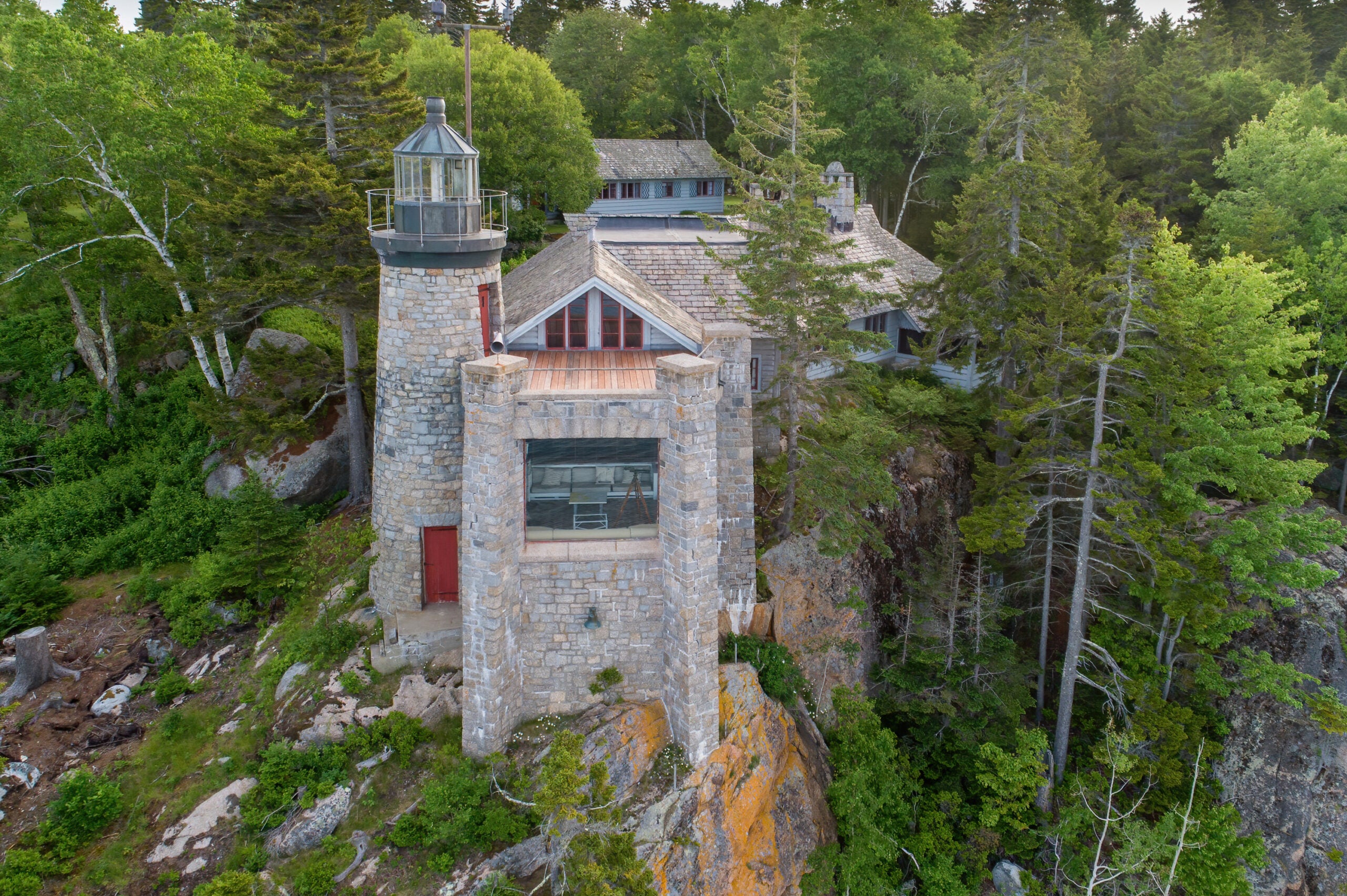 Bette Davis'S Maine Coastal Escape: $15 Million And Irresistible - 6mg8d8e