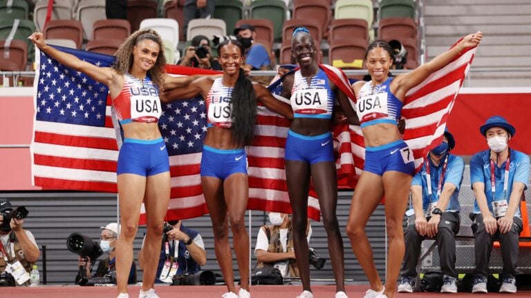 Allyson Felixs 11th Olympic Medal Comes In Us 4x400 Relay 