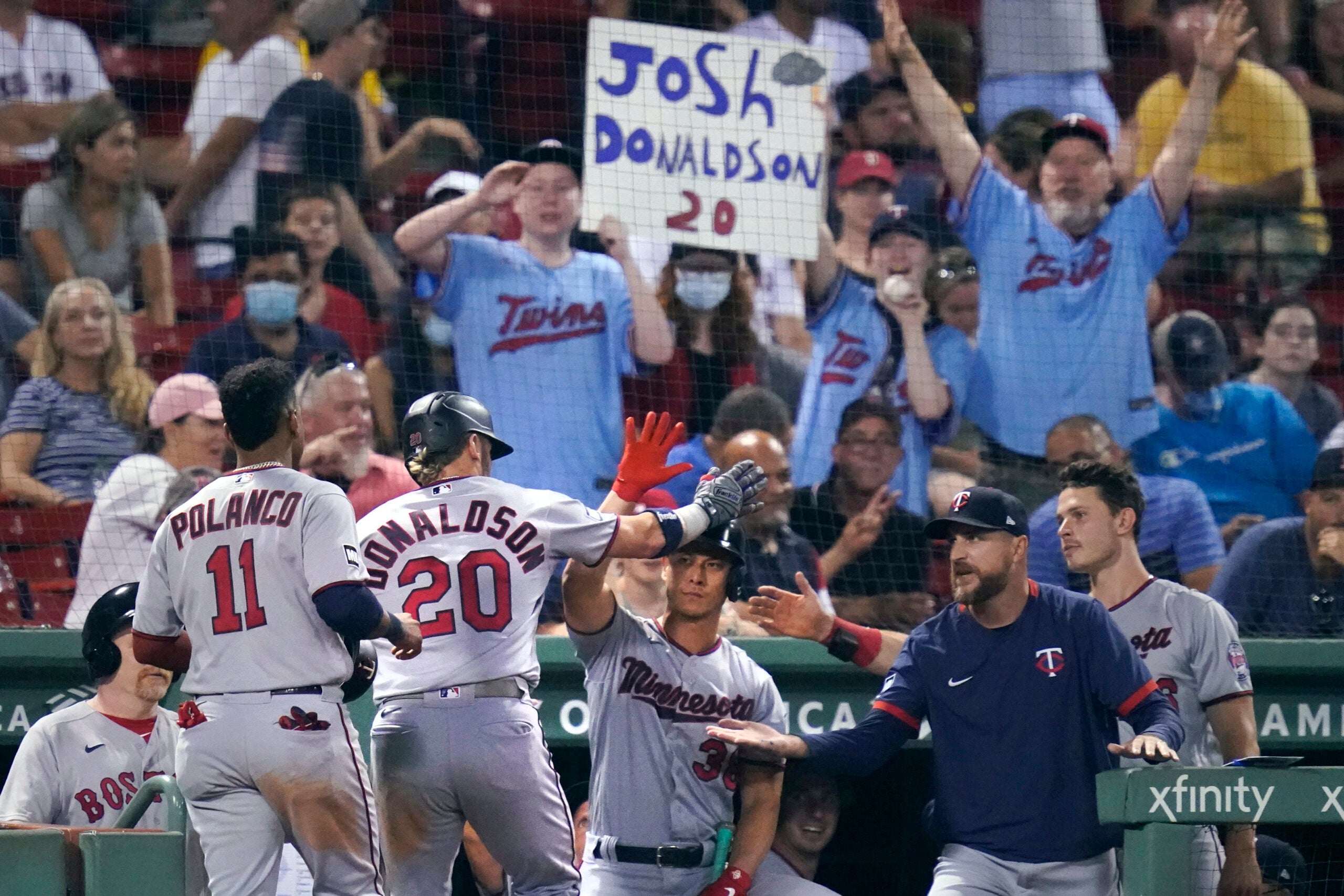 Twins Rally in 9th to End Boston's Nine-Game Winning Streak - The New York  Times