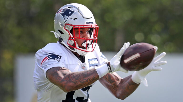 Jakobi Meyers calls Patriots camp star N'Keal Harry 'the same guy