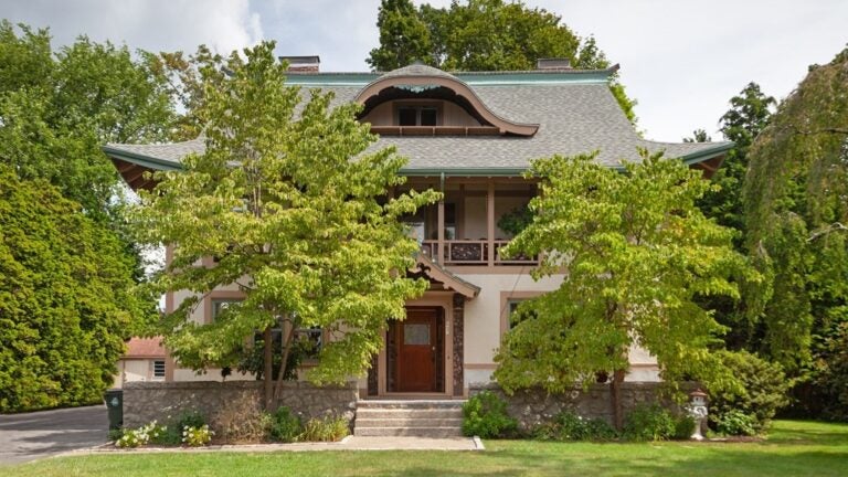 657-Highland-Ave-Fall-River-Exterior