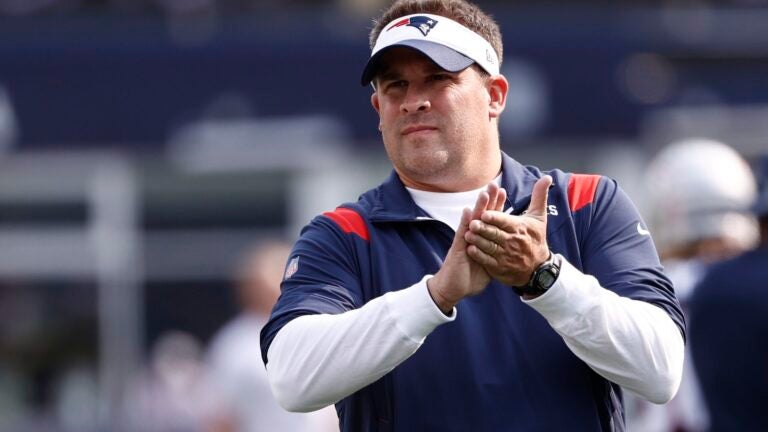 Bill Belichick won't let Josh McDaniels' interviews become distraction