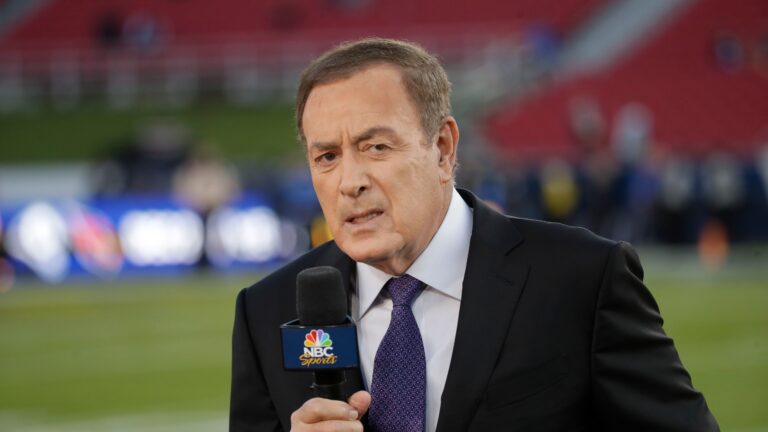 Here's what makes calling a game in Foxborough special, according to NBC's  Sunday Night Football crew