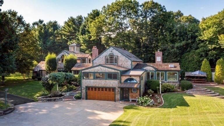Joe-Perry-Duxbury-Home-Exterior