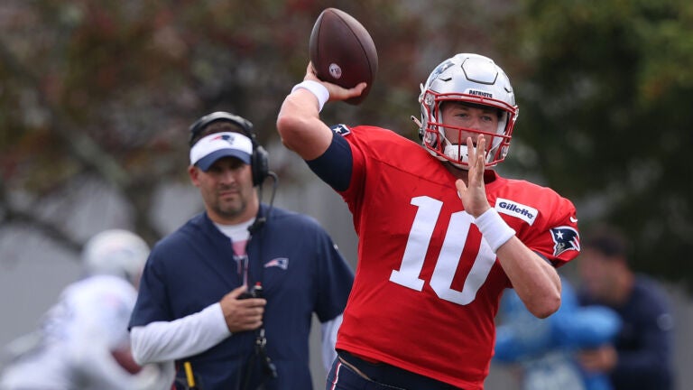 Brady looks fine as he returns to practice