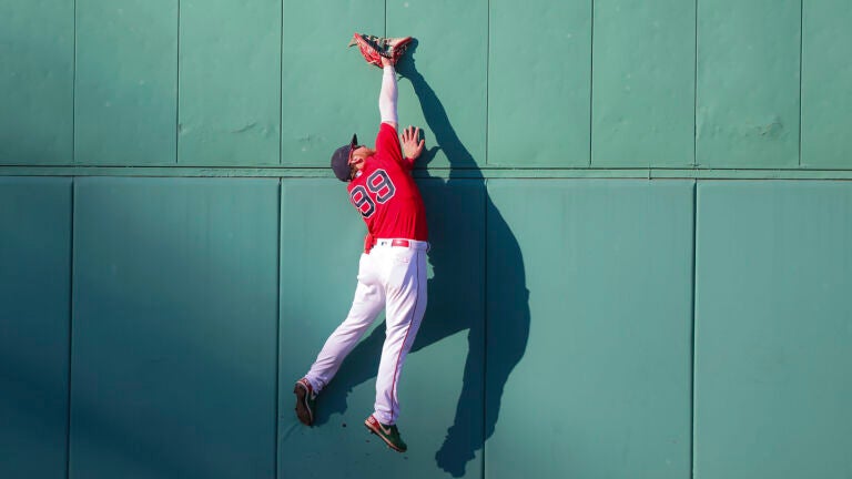 Alex Verdugo Loses Ball In Sun, Costing Red Sox Four Runs Against Rays -  CBS Boston