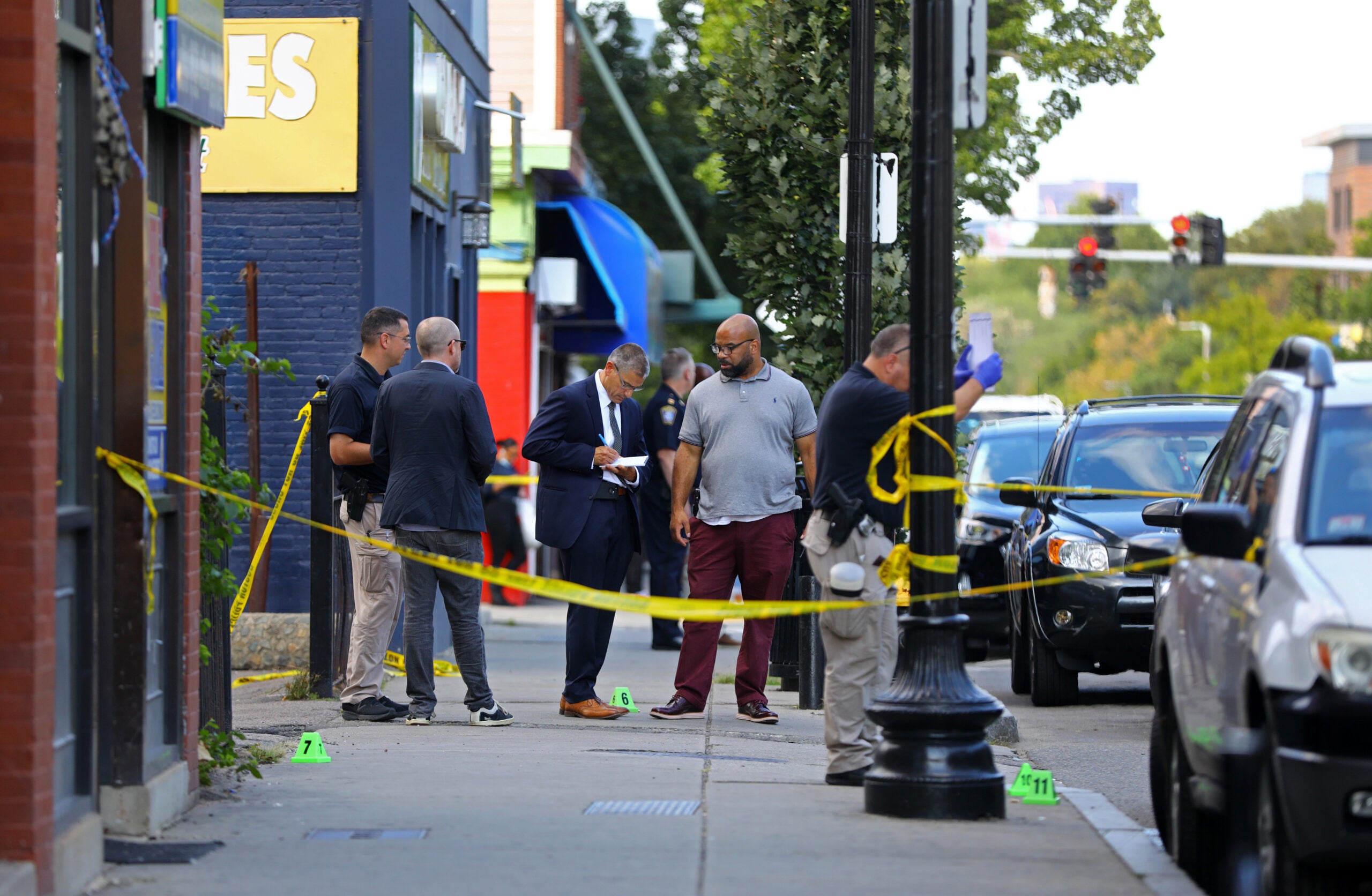 Police searching for suspect in fatal afternoon shooting caught on