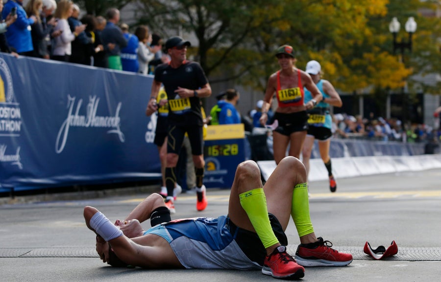 26 Photos Showing The Pure Joy And Utter Exhaustion At The 2021 Boston 