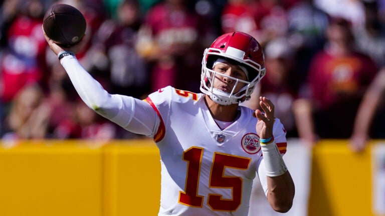 Why has Patrick Mahomes thrown so many interceptions? - Vimarsana News