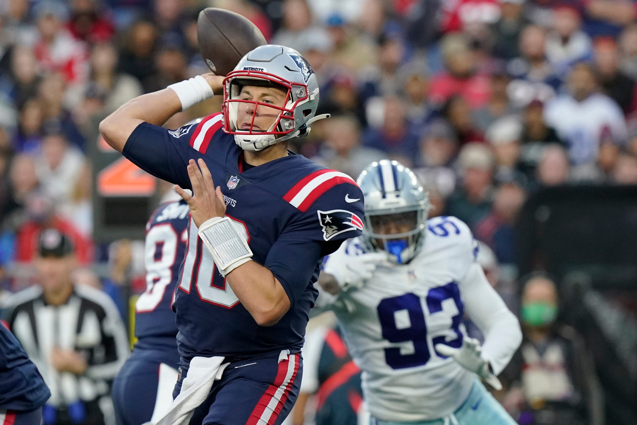 Mac Jones joins these Patriots players with No. 10 jersey number – NBC  Sports Boston