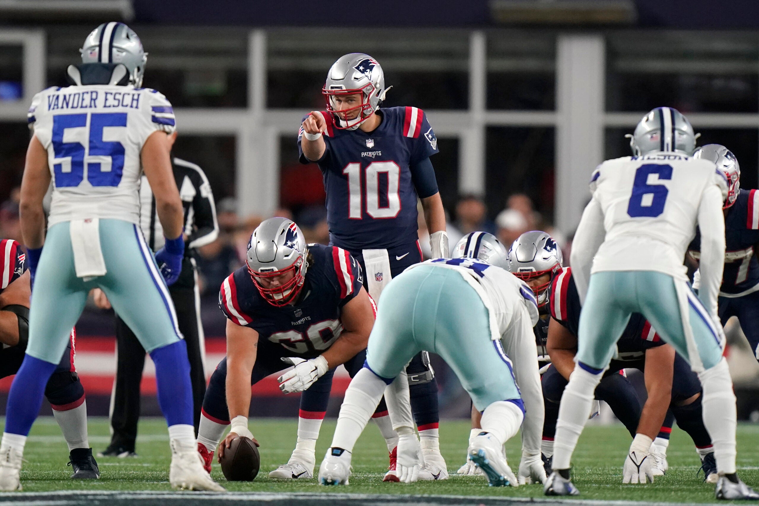 Despite Patriots' record, Mac Jones is the highest rated rookie quarterback