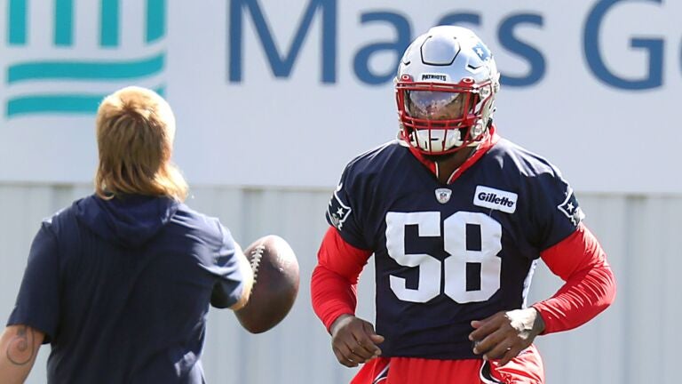 Jamie Collins has grown into a leader of Patriots LBs despite