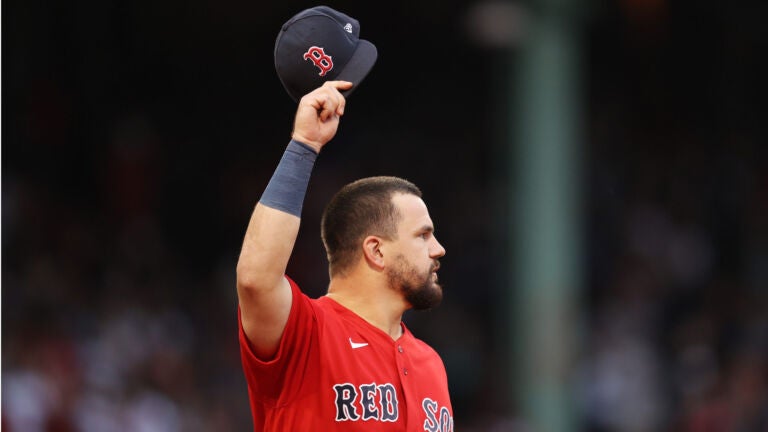 Red Sox Kyle Schwarber's Waltham t-shirt gets support in Boston suburb