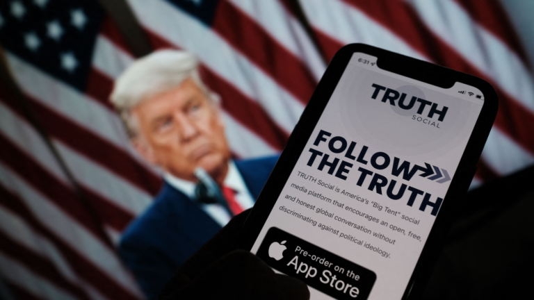 Pranksters have already defaced Trump's new social network - Vimarsana News