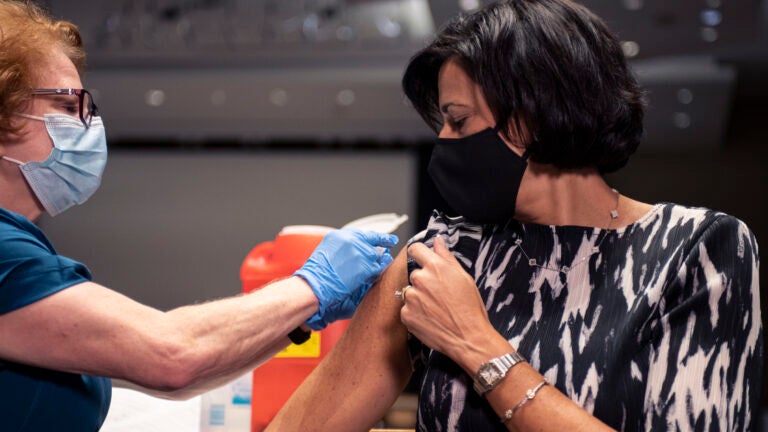 Flu practically vanished last year. Now doctors are bracing for potential 'twindemic' of flu and COVID-19 spikes. - Vimarsana News
