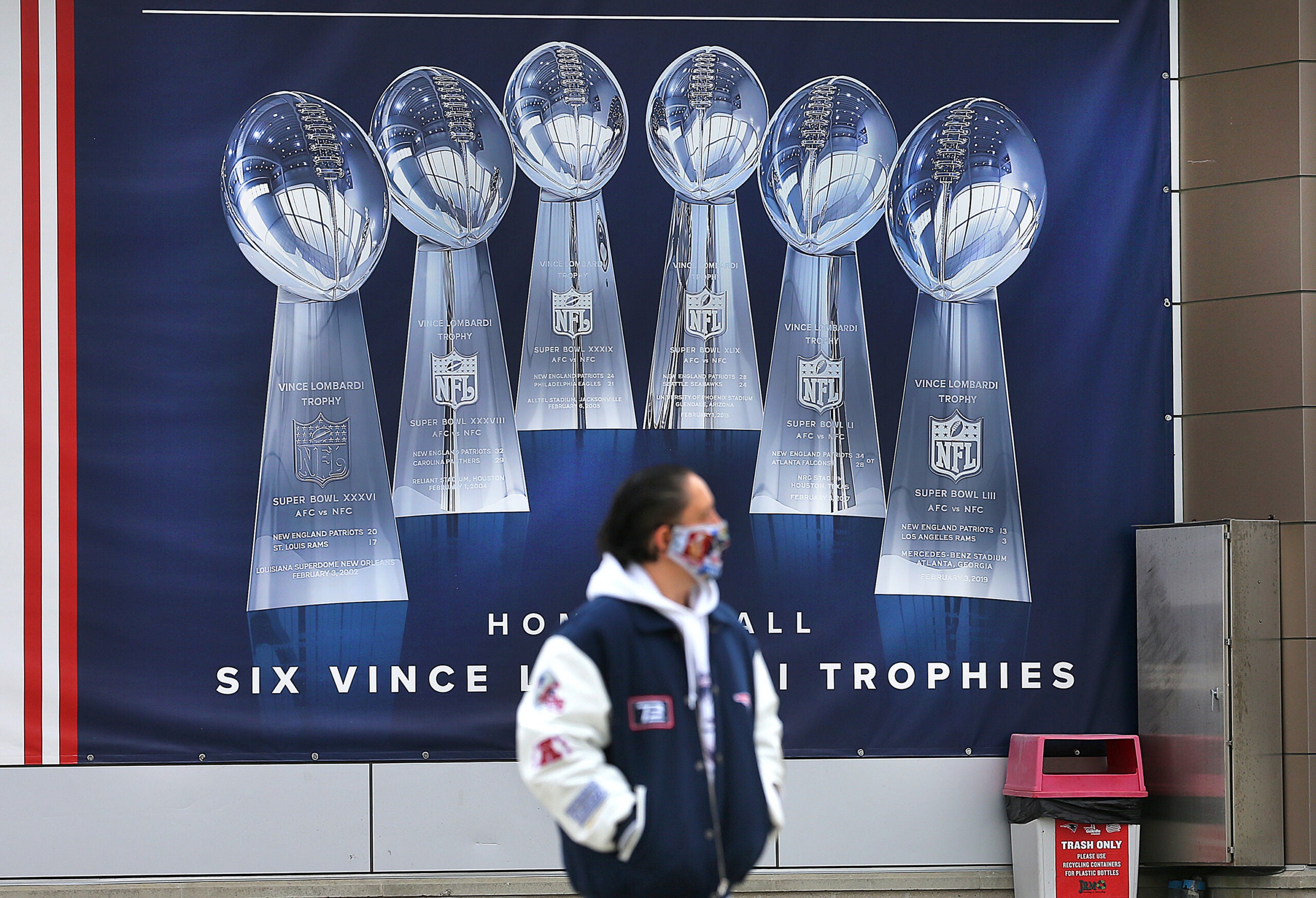 patriots 6 super bowl trophies