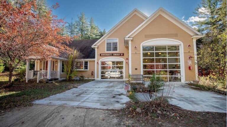 176-Amory-Leland-Rd-NH-Exterior