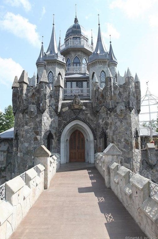 Channel your inner 'Frozen' For 35m, a castle in Conn.