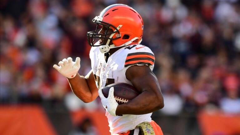 Browns' Nick Chubb reportedly tested positive for COVID-19