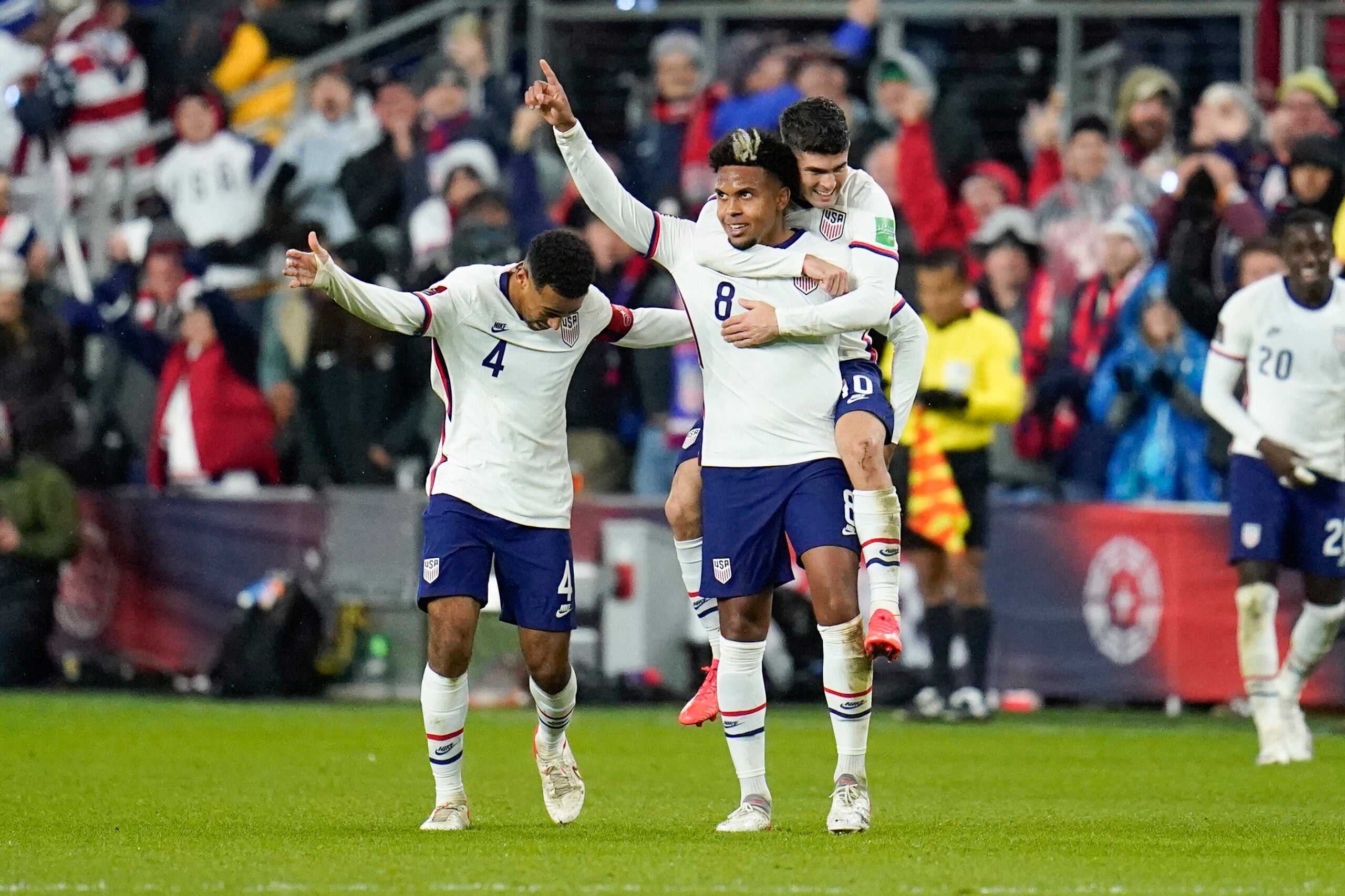 Christian Pulisic thanks fans for support during World Cup: 'It really  meant a lot to us'