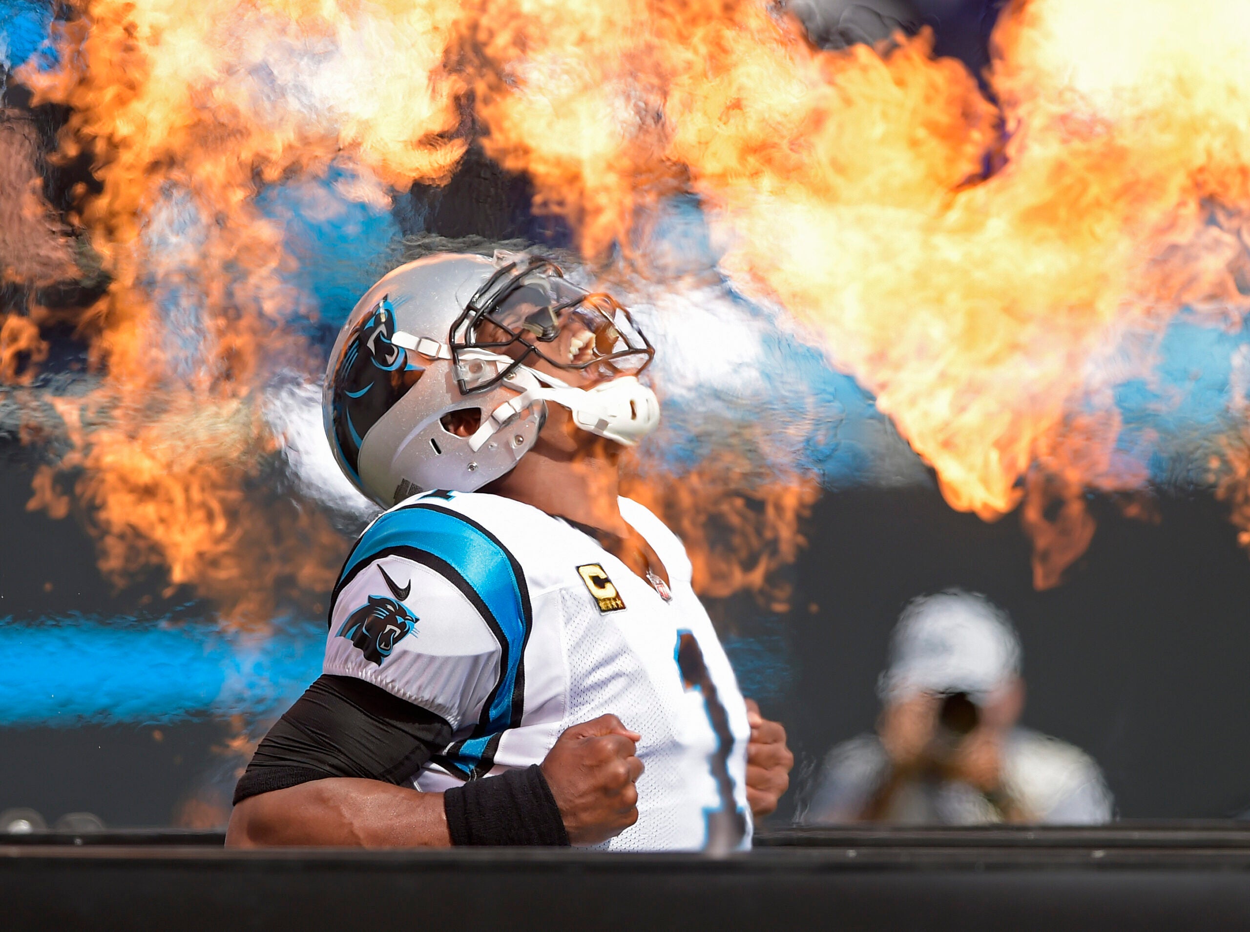 Cam Newton signs one-year, $10 million deal with Panthers in