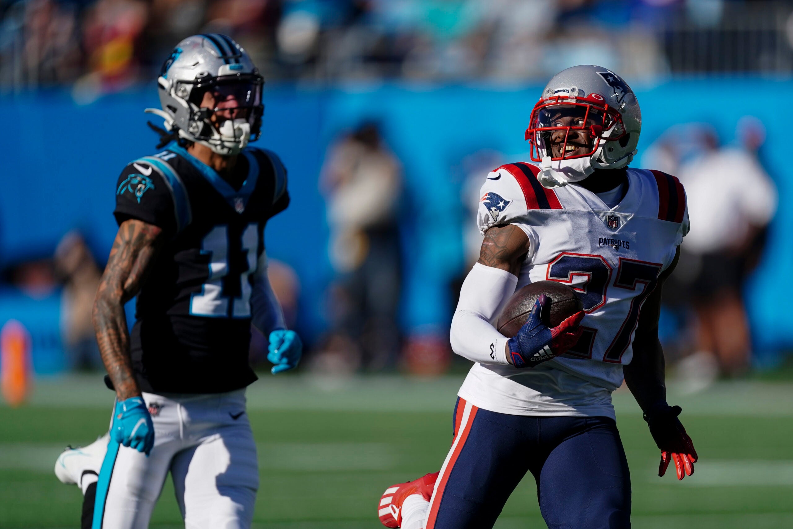 Patriots get last laugh vs. Stephon Gilmore's Panthers; Carolina