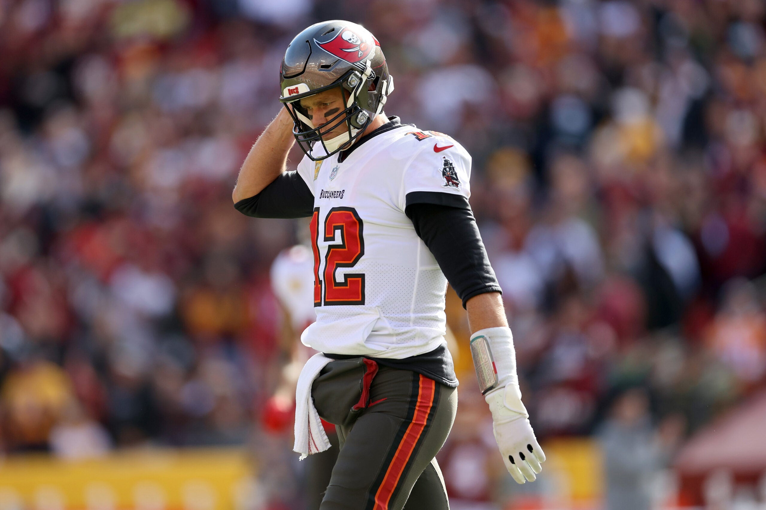 Brady outduels Heinicke, leads Buccaneers past Washington