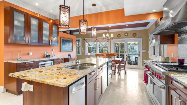 24-Temple-Ave-Winthrop-Kitchen