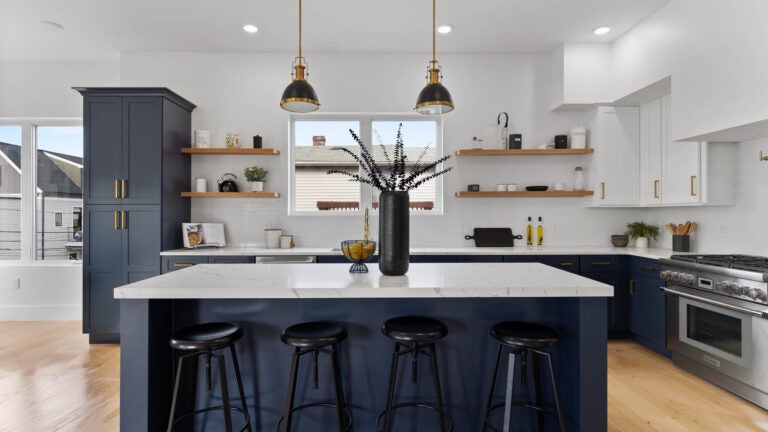 32-Murdock-St-Somerville-Kitchen