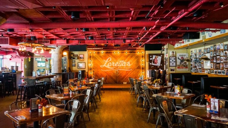 Loretta's Last Call interior