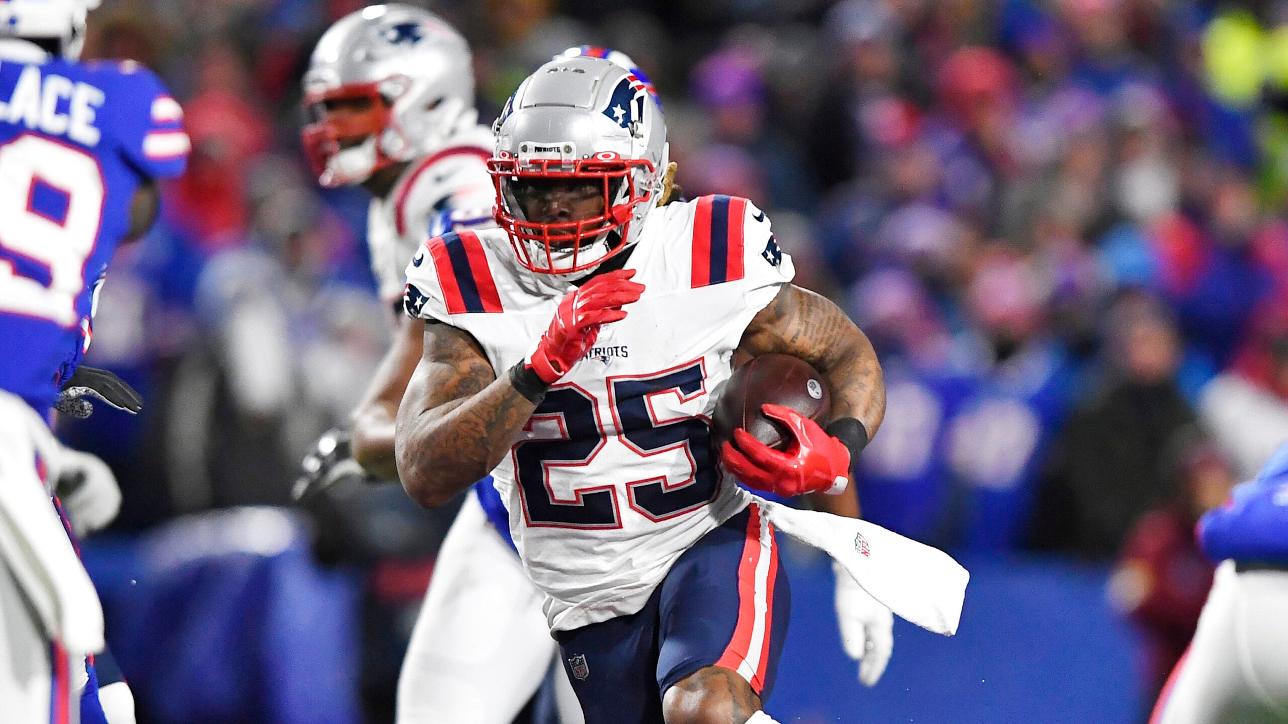 Bill Belichick calls Patriots' running back Brandon Bolden 'one of the best'