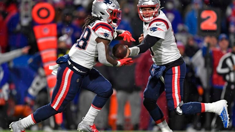 Patriots out-run Bills in 14-10 win in blustery conditions