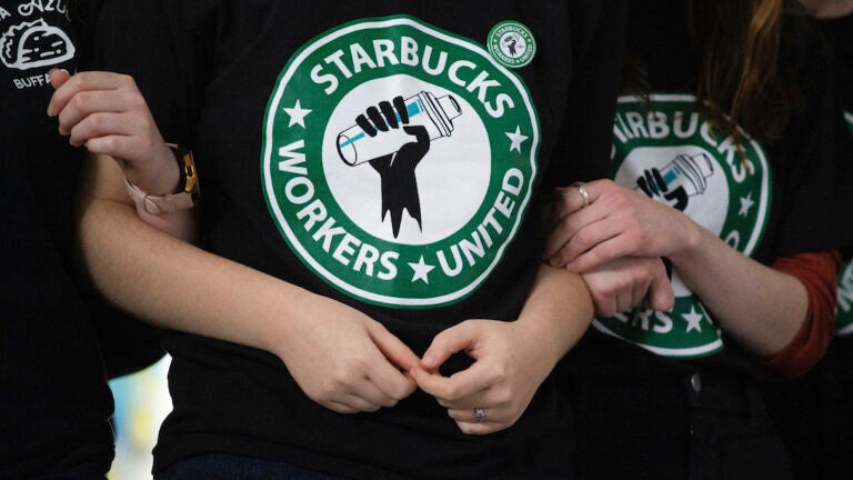 In a first, Starbucks workers agree to union in Buffalo - Vimarsana News