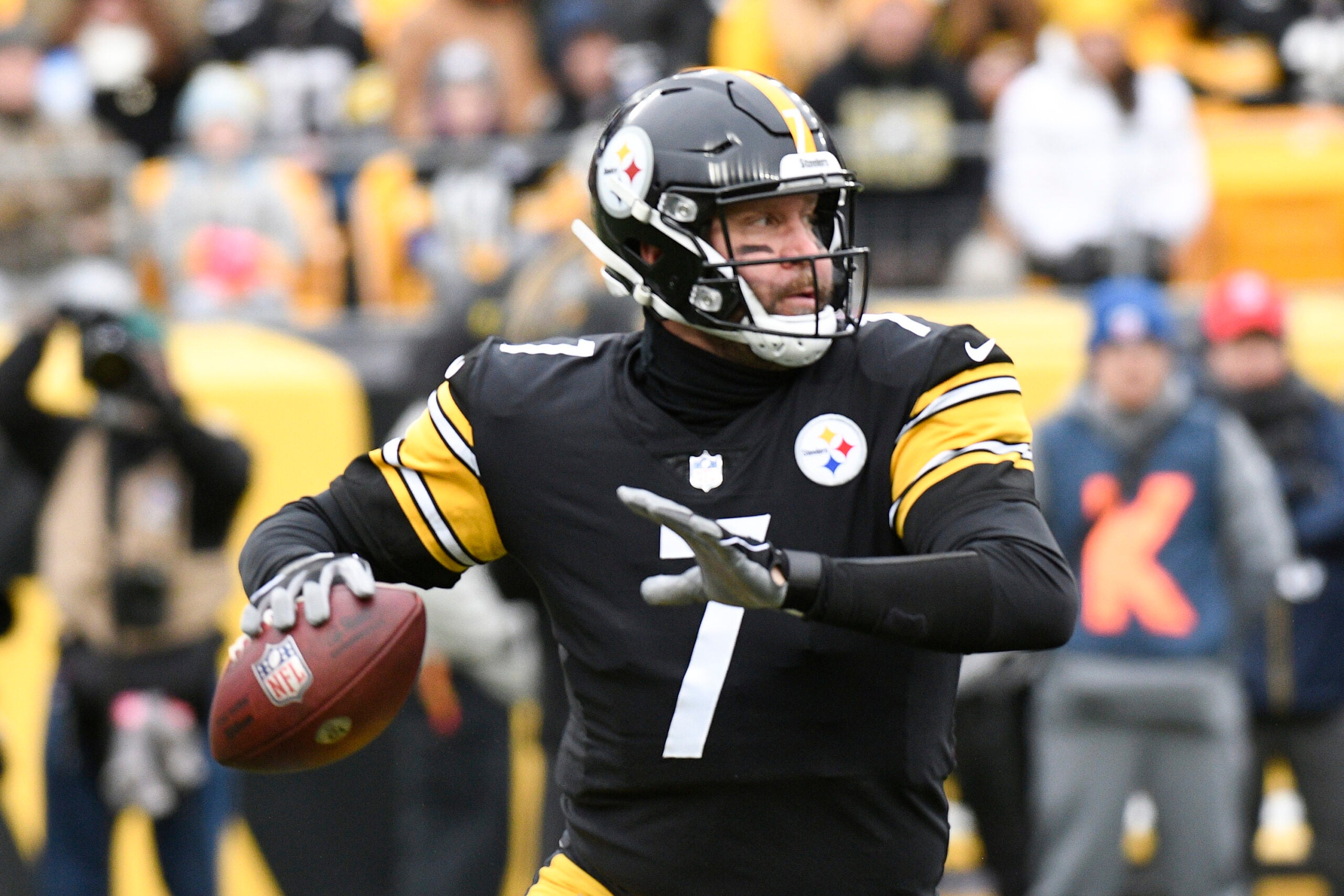 Roethlisberger officially out for Steelers vs. New England