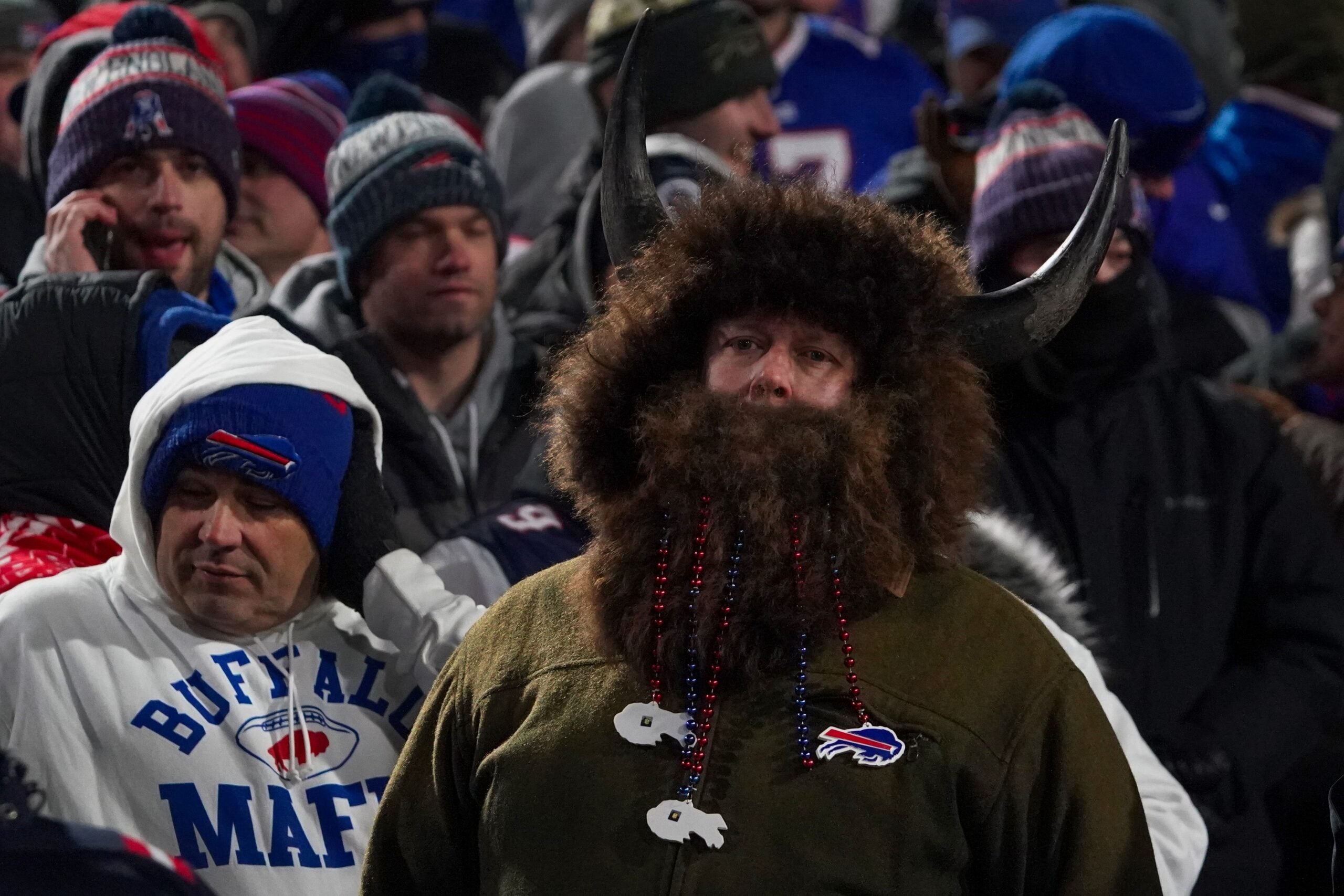 Does the frigid Buffalo weather for playoffs favor Bills or Patriots?