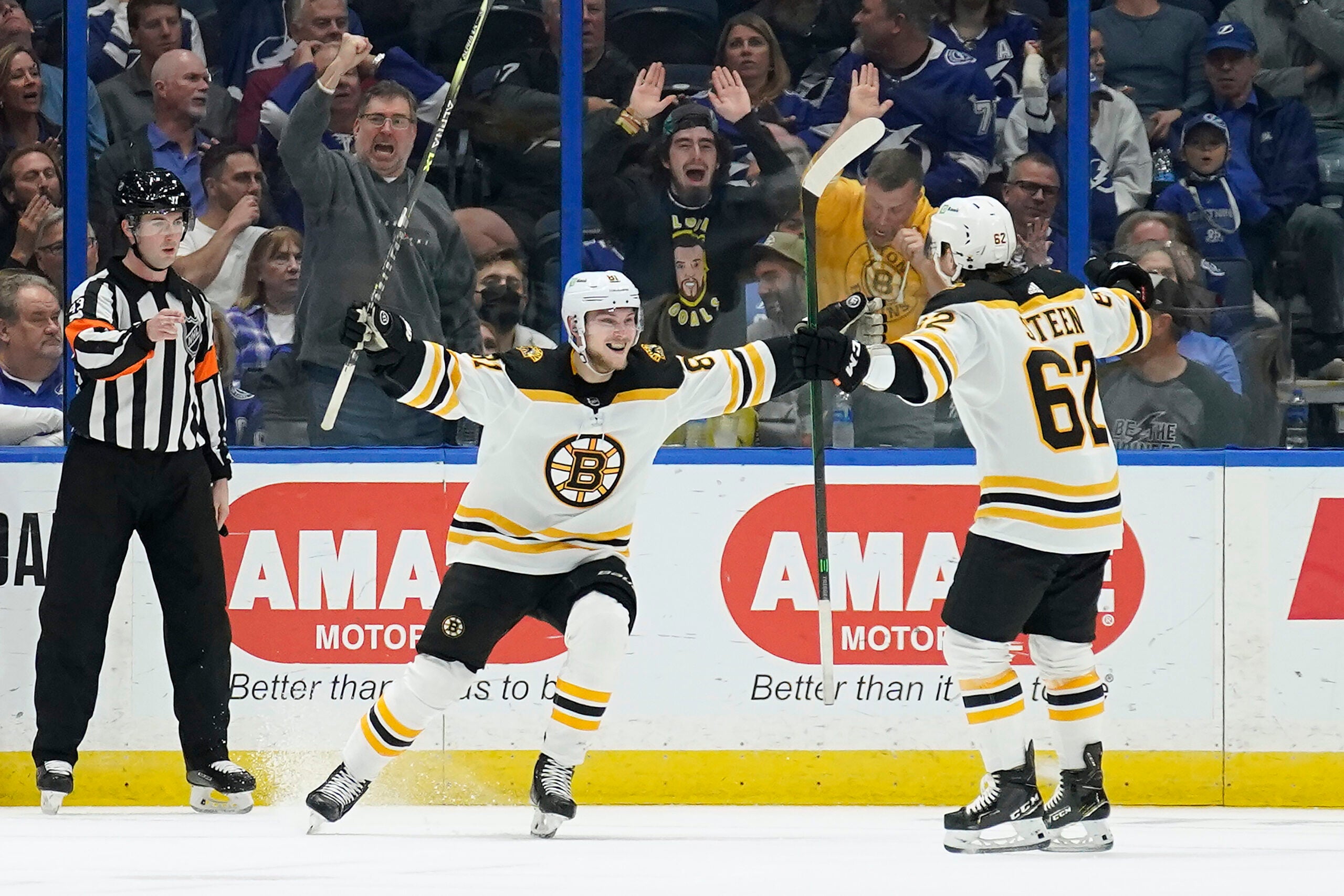 McAvoy scores in OT, Bruins snap Blues' 9-game win streak, Bruins