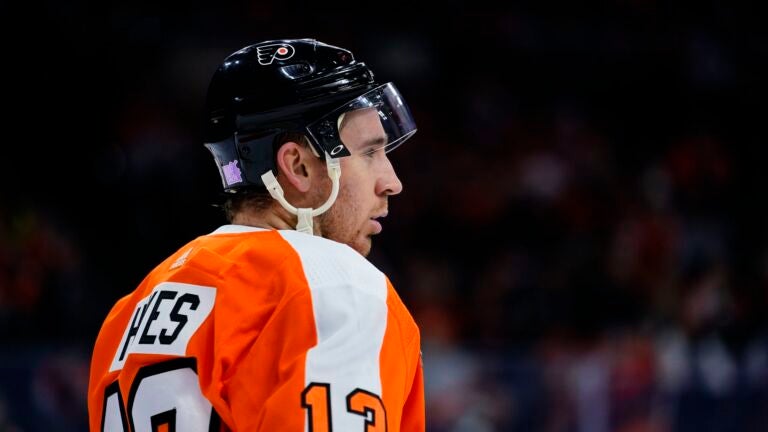 Philadelphia Flyers player Kevin Hayes posted a message to his IG about  losing his brother and former NHLer Jimmy Hayes yesterday at the…