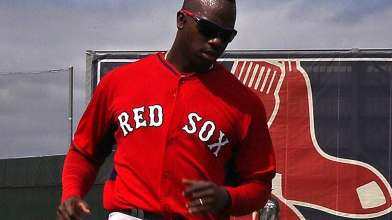 Red Sox OF Rusney Castillo trapped in minors with rich deal