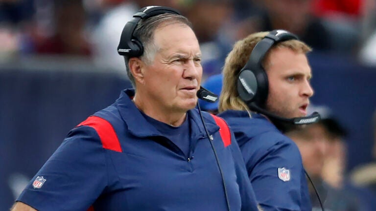 Patriots' Bill Belichick earns Executive of the Year honors