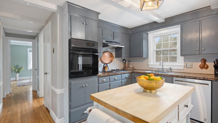 53-winter-st-kingston-kitchen