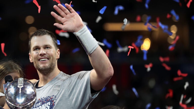 Tom Brady remembers he played for Patriots, posts new tribute video