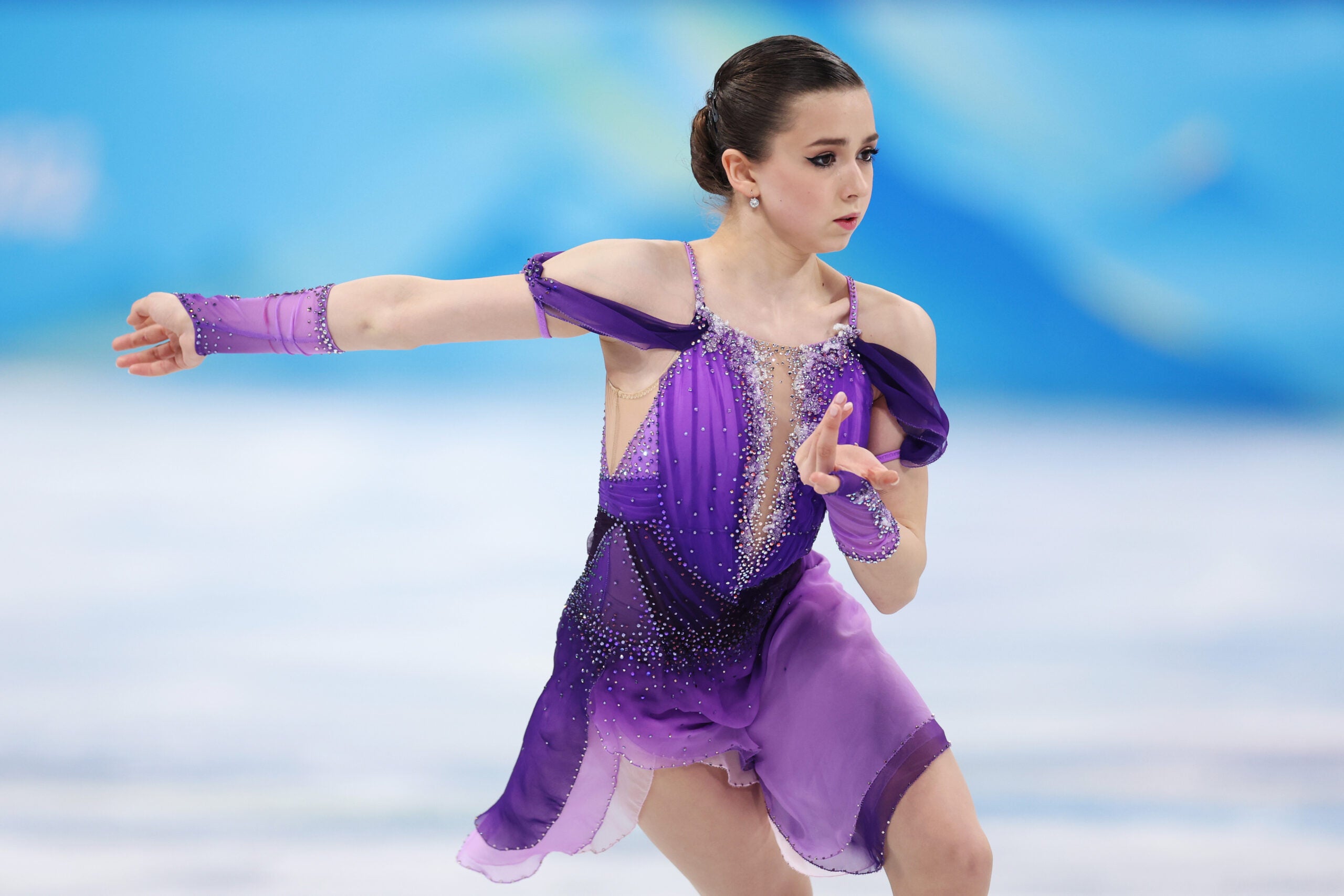 As Kamila Valieva skates, NBCs Johnny Weir and Tara Lipinski express their outrage