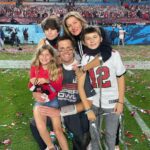 Gisele Bundchen, Tom Brady, and their family.