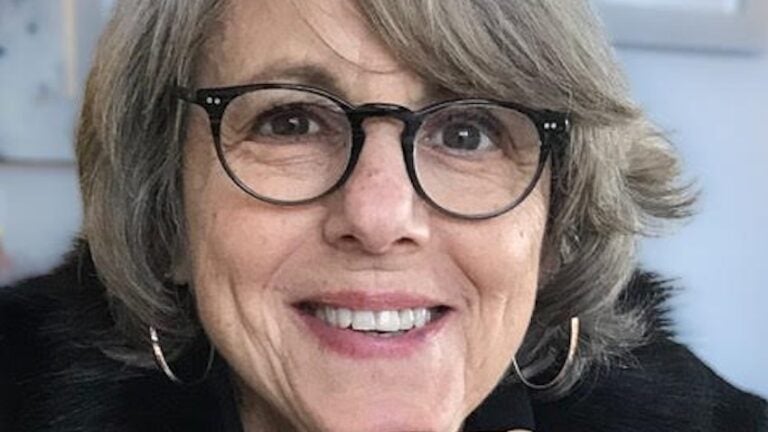 Read the obituary for Robin Herman, who broke gender barriers in sports journalism - Vimarsana News