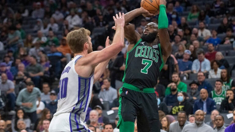 Celtics Beat Spurs 108-94 For 5th Straight Win