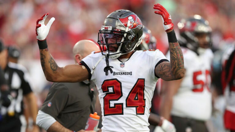 Buccaneers fail to adapt in 2022 as others in NFL cash in